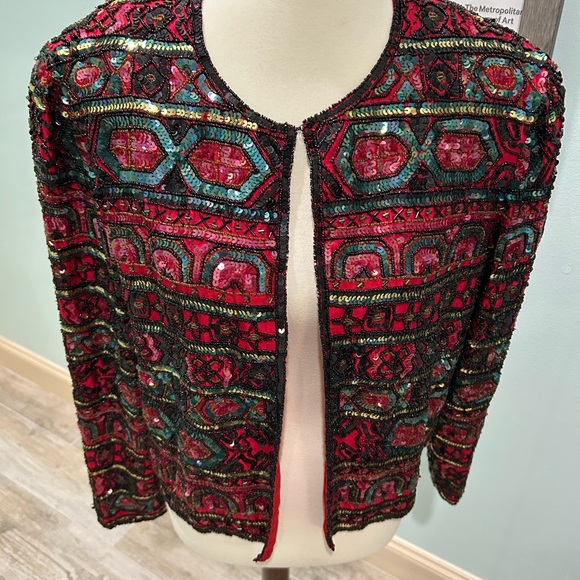 Fabulous vintage sequins jacket from Adrianna Papell in red. Size large. - Picture 3 of 13